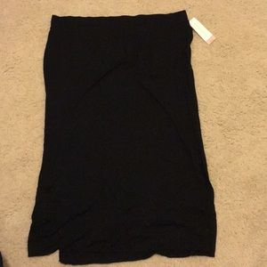 NWT Liz Lange maternity Long black skirt. XXL